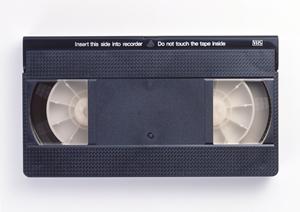 自宅で映画館のような体験を！プロジェクター設置の完全ガイドと成功のコツ